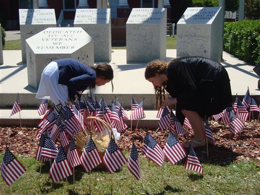 US honors veterans over Memorial Day weekend