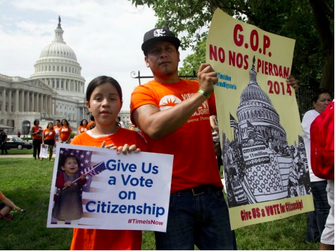 Groups Sue Obama Administration to Provide Lawyers for Illegal Immigrant Children
