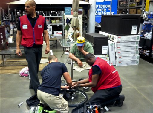 VA a no show; store workers fix vet's wheelchair