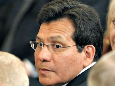 Former Bush AG Alberto Gonzales Supports Exec Amnesty