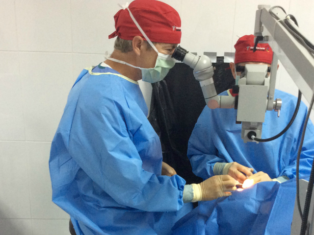 Rand Paul, Team of Surgeons Give Sight to Blind on Guatemalan Mission