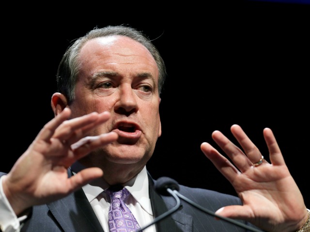 Mike Huckabee to Conservatives: 'Stop the Fight' over Common Core