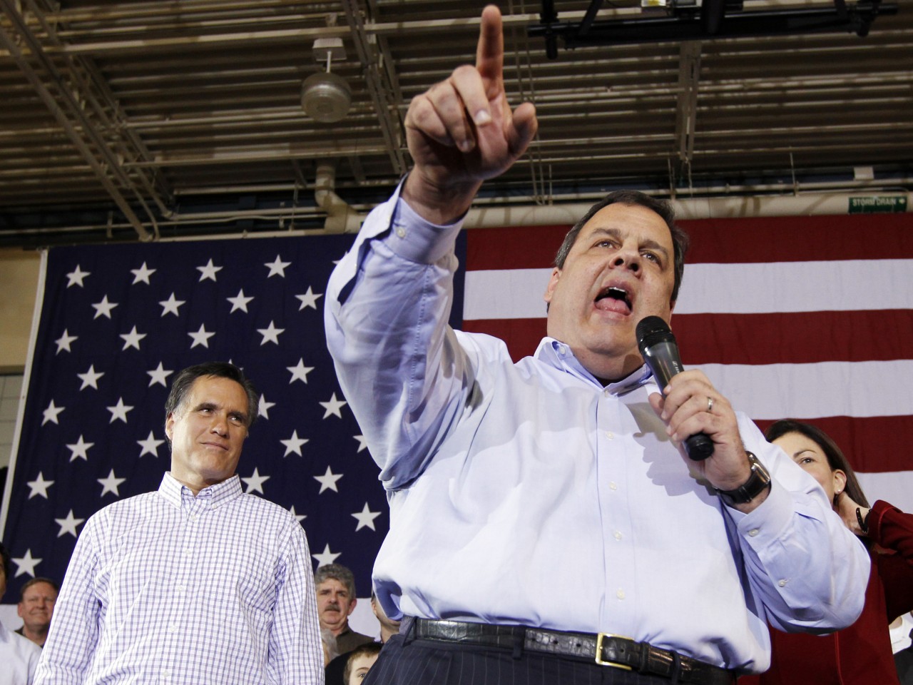NJ Gov Christie Rearranged Schedule to Appear with Mitt Romney