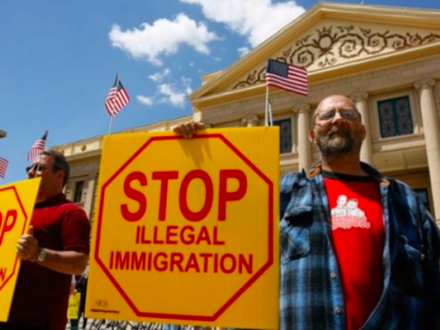 Expecting Executive Amnesty, Conservatives Call For Short-Term CR