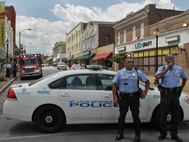 Bosnian Demonstrators Block Traffic To Protest Killing Of St. Louis Man With Hammers