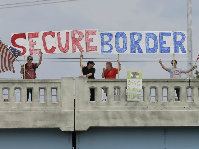 Poll: Support for Path to Citizenship for Illegals at Record Low after Obama Exec Amnesty