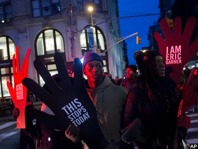 Eric Garner Protesters in NY Attack 2 Officers, 'Bag of Hammers' Discovered