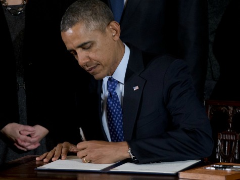 EXECUTIVE ORDER: Obama Hiking Minimum Pay for New Federal Contracts