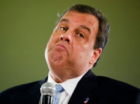Chris Christie Refuses to Give Opinion on Hobby Lobby Decision after Saying Politicians Shouldn't Dodge Questions