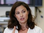 Ashley Judd Stumbles Through First Public Event as Potential Senate Candidate
