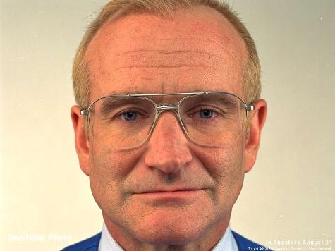 'One Hour Photo' (2002) Bluray Review: Creepy, Effective Thriller — Wonderful Extras