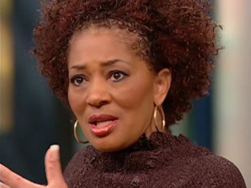 'Waiting to Exhale' Author Threatens to Smack Sarah Palin if They Meet