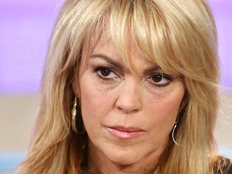 Lindsay Lohan's Mom Arrested on DWI Charge in NY