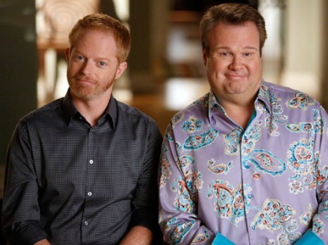 'Modern Family' Features Gay Marriage Proposal in Season Premiere