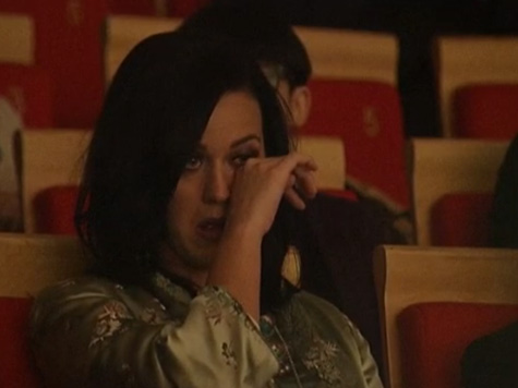Katy Perry Brought to Tears by Chinese Orchestra’s ‘Roar’ Cover
