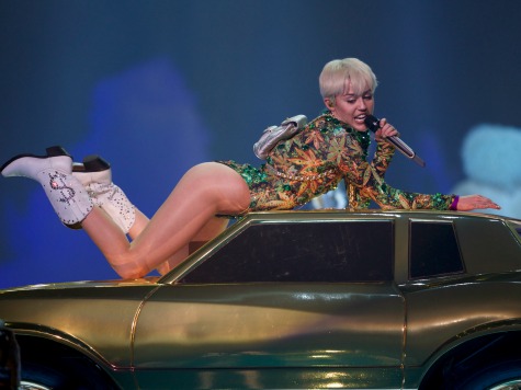 Parents Demand Miley Cyrus Stop 'Bangerz' Tour Over Salacious Content