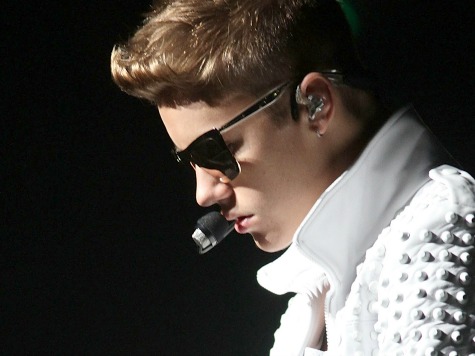 Justin Bieber Apologizes for Making Racist Joke at 15