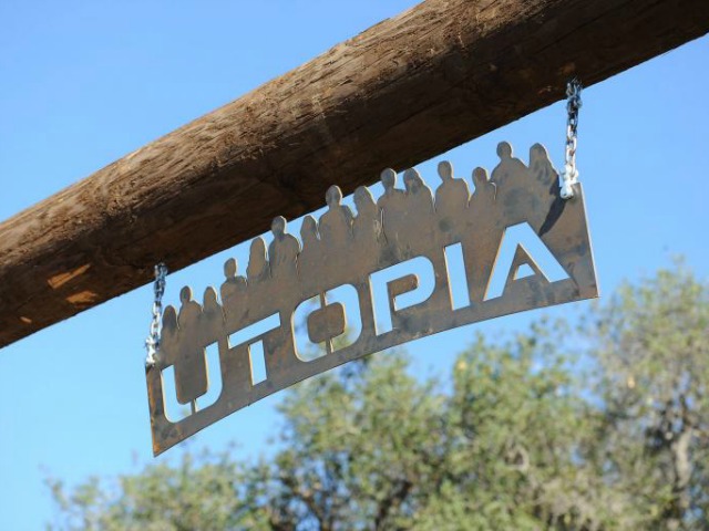Ex-Con Contender on Fox Reality Show 'Utopia' Returns to Faith, Gets Baptized