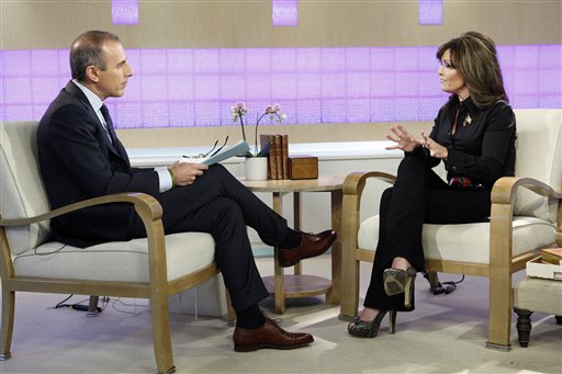 Matt Lauer to stay with 'Today,' signs new deal