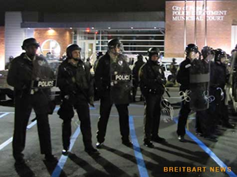 Missouri Cop’s Wife: Black Officers Receive ‘Worst Treatment’ from Ferguson Protesters