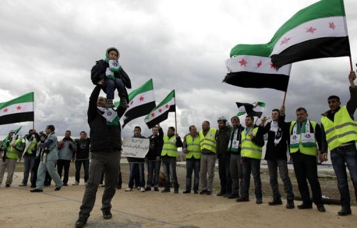 Syria 'Freedom Convoy' blocked at Turkish border