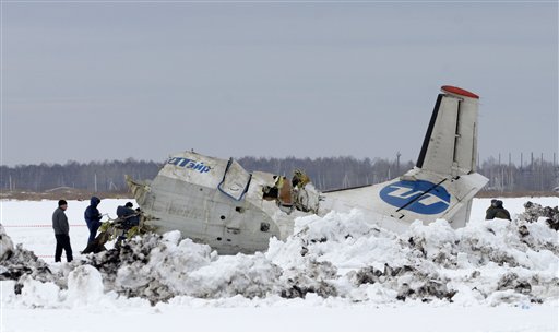 Plane crash in Siberia kills 31 of 43 on board