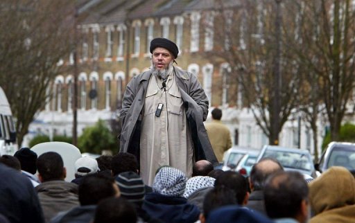 Court: Britain can extradite radical cleric Abu Hamza to US