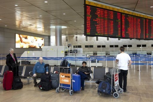 'Flytilla' airline cancels passengers' tickets