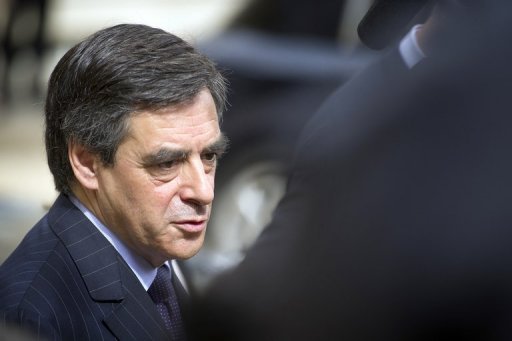 Sarkozy holds 'emotional' last French cabinet meet