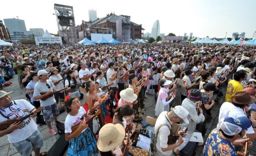 Japan Ukulele Ensemble Crowned World's Largest