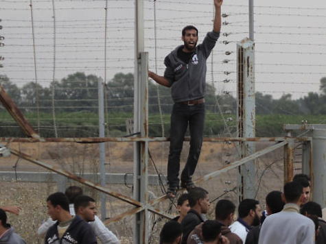Ceasefire: Palestinians Try To Storm Gaza Fence, One Killed