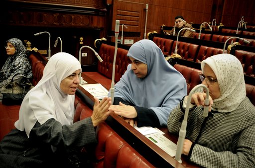 Egypt Islamists Shut Out Christians, Moderates from Constitution Vote