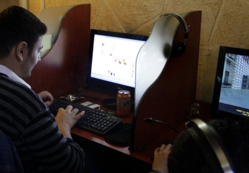 Syria Cut Off from Internet: Monitoring Firms