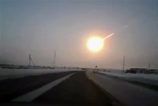 500 Injured by Blasts as Meteor Falls in Russia