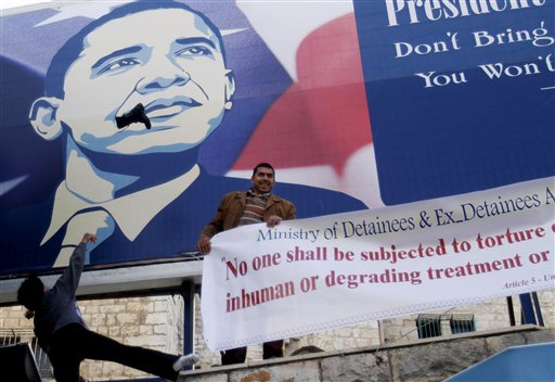 Palestinians vandalize Obama banner ahead of visit