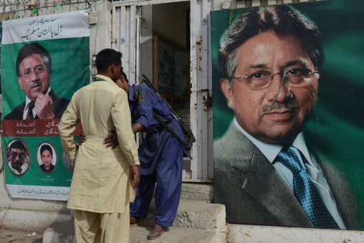 Pakistan Lawyer Throws Shoe at Musharraf in Court