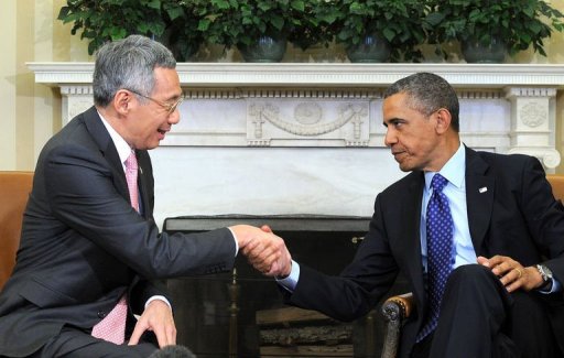 Obama Heaps Praise on Singapore