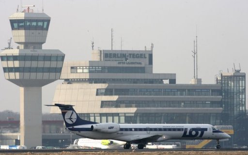 Poland Moves to Sell Troubled Flagship Airline