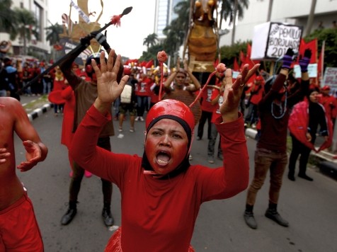 World View: May Day Protests Highlight Financial Crisis, Worker Exploitation