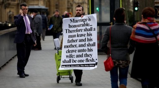 Gay Marriage Vote Poses Problems for Cameron