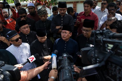 Muslims Demand Vatican Envoy Leave Malaysia