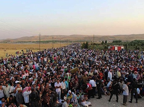 20,000 Syrian Kurds Flee Syrian Islamists, Enter Iraq