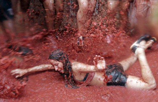 Hard-hit Spanish Town Charges Fees for Tomato Fight
