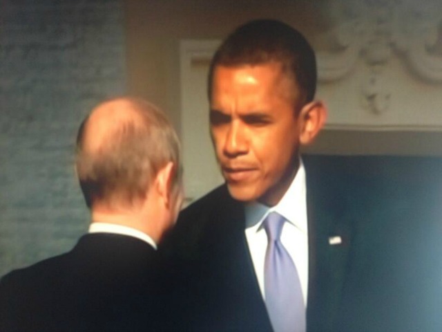 Obama Greets Putin with 'Historic Death Stare' at G-20 Summit