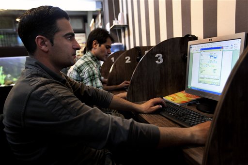 Internet Blocks Return to Iran After Brief Opening