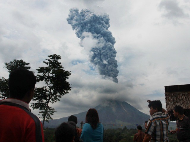 More Than 5,000 Flee Erupting Indonesian Volcano