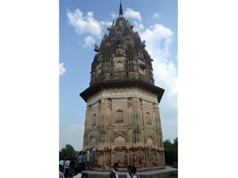 Indian Treasure Hunt Based on Dream Finds No Gold