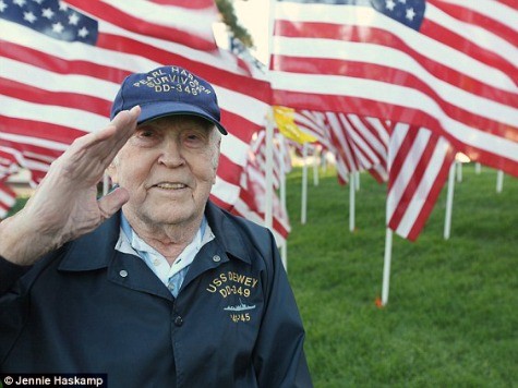 Pearl Harbor Survivor Gets to Re-Ride USS Dewey Days Before Passing Away