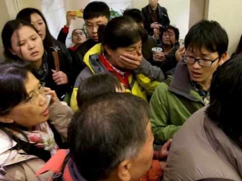 Chinese MH370 Relatives Threaten 'Hunger Strike'