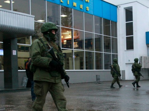 Gunmen Stop Flights to Crimea Except Those from Moscow